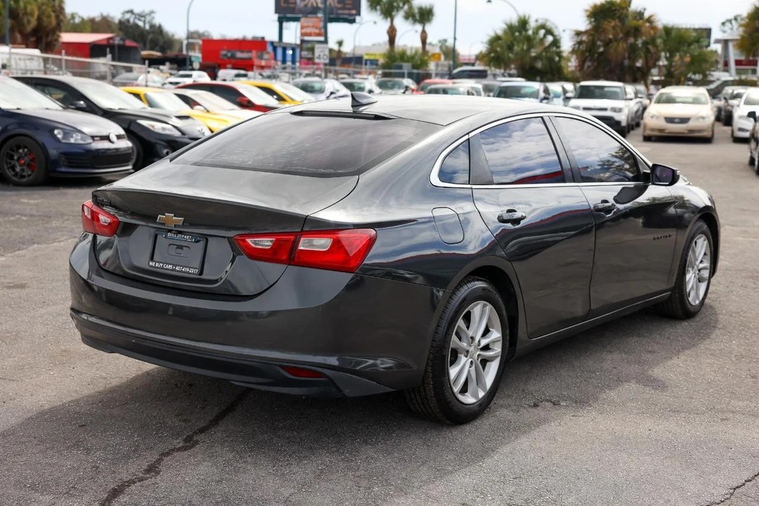 2017 Chevrolet Malibu - Image 11 of 12