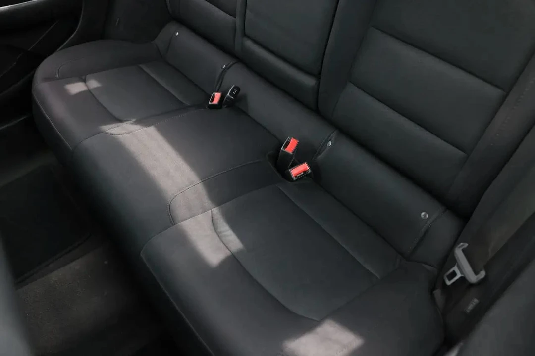 2017 Chevrolet Malibu - Image 10 of 12