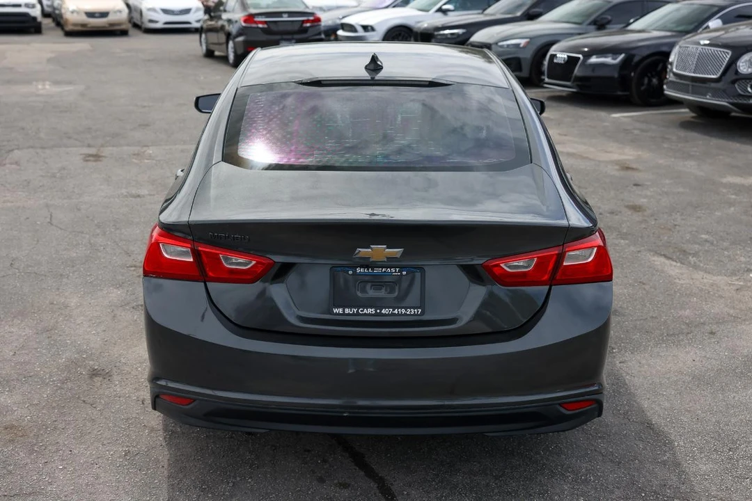 2017 Chevrolet Malibu - Image 9 of 12