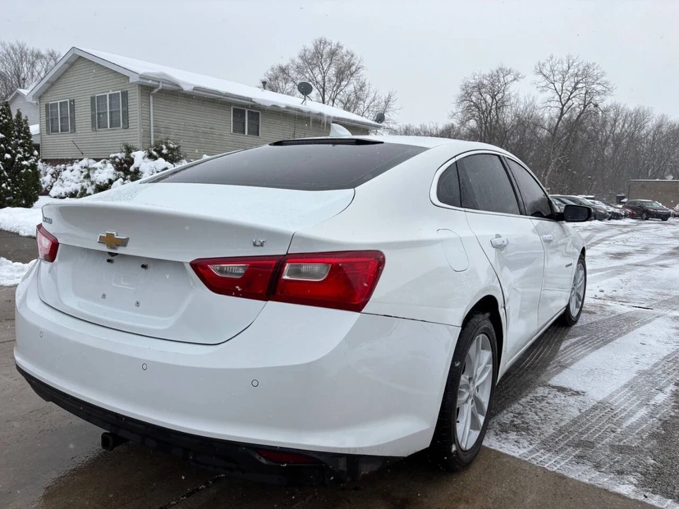 2017 Chevrolet Malibu - Image 8 of 21