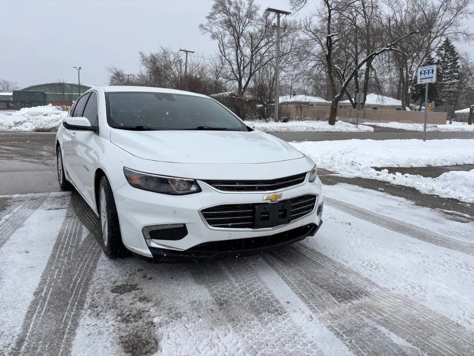 2017 Chevrolet Malibu - Image 6 of 21