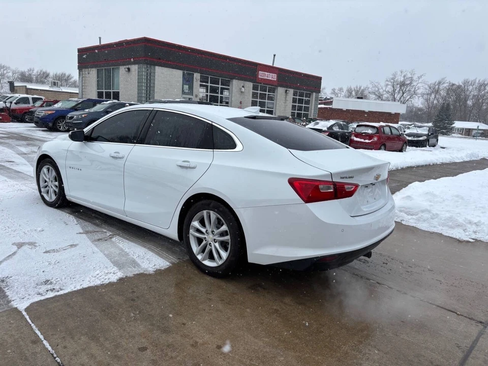 2017 Chevrolet Malibu - Image 12 of 21
