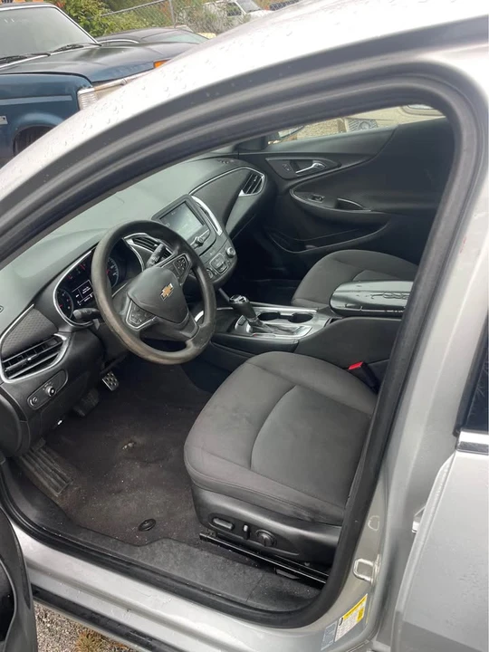 2017 Chevrolet Malibu - Image 14 of 16