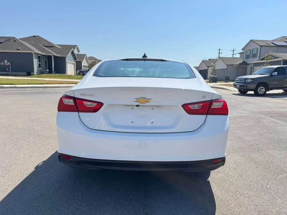 2017 Chevrolet Malibu - Image 6 of 9