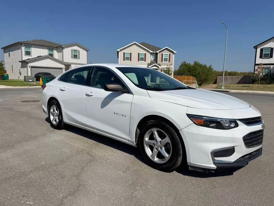 2017 Chevrolet Malibu - Image 3 of 9