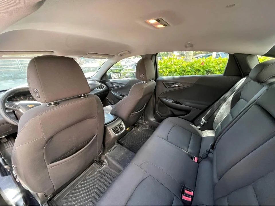 2017 Chevrolet Malibu - Image 5 of 7