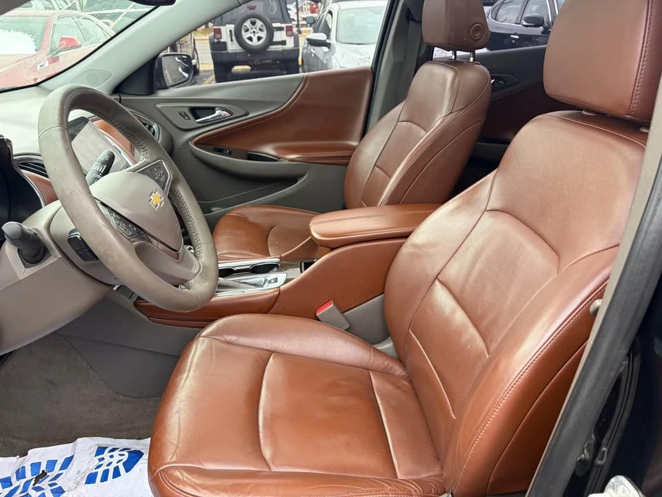 2017 Chevrolet Malibu - Image 10 of 15
