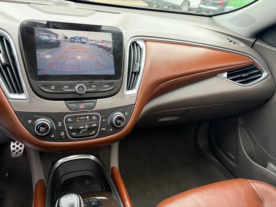 2017 Chevrolet Malibu - Image 8 of 15
