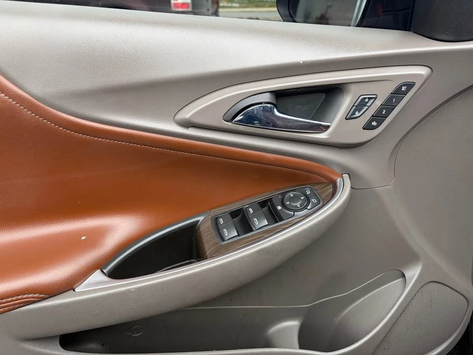 2017 Chevrolet Malibu - Image 15 of 15