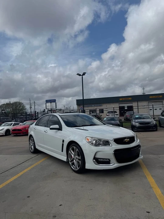 2017 Chevrolet SS - Image 2 of 11