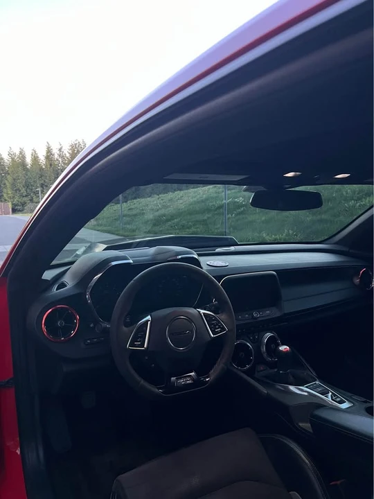2017 Chevrolet SS - Image 6 of 14