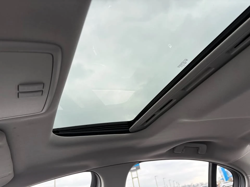 2017 Chevrolet SS - Image 11 of 14