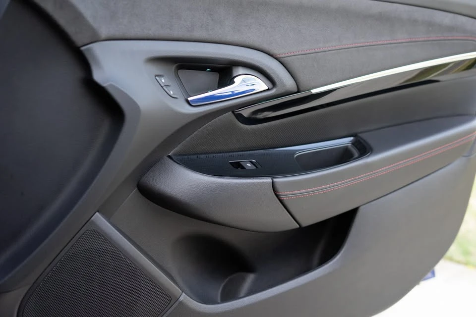2017 Chevrolet SS - Image 15 of 20