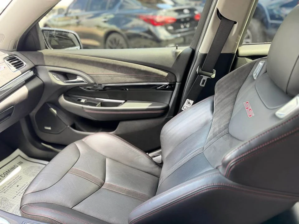 2017 Chevrolet SS - Image 14 of 20