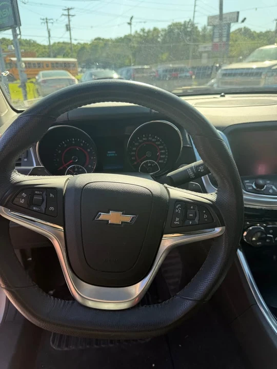 2017 Chevrolet SS - Image 7 of 8