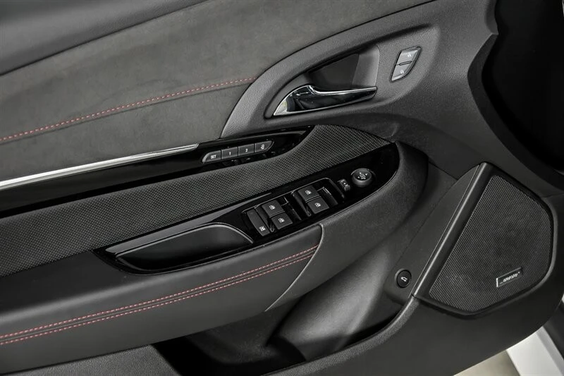 2017 Chevrolet SS - Image 19 of 21