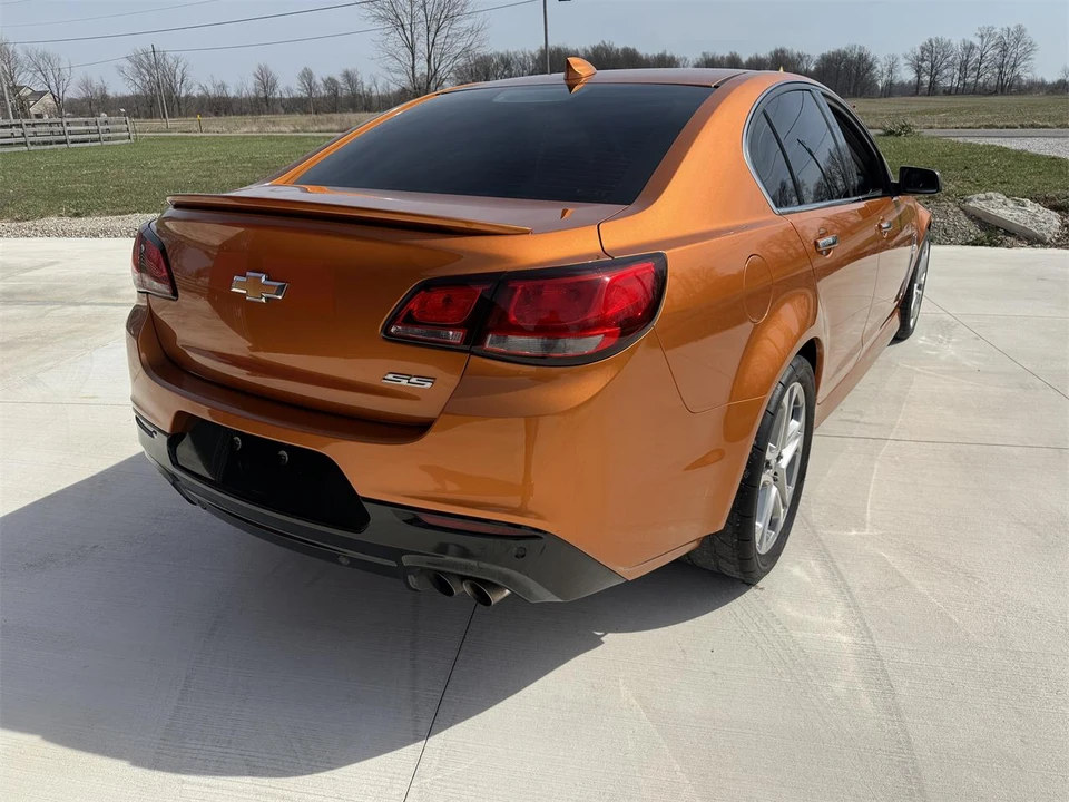 2017 Chevrolet SS - Image 8 of 31
