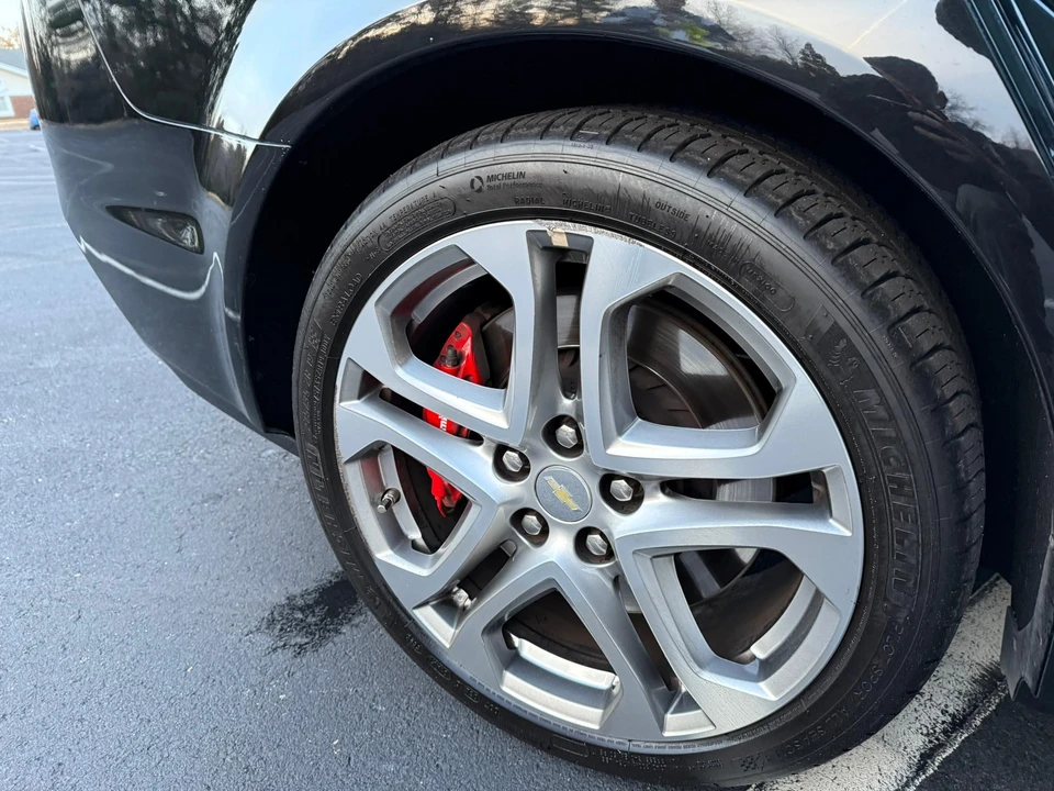 2017 Chevrolet SS - Image 14 of 31