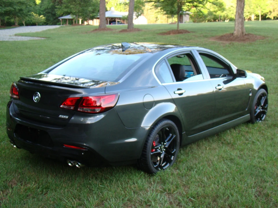 2017 Chevrolet SS - Image 10 of 31