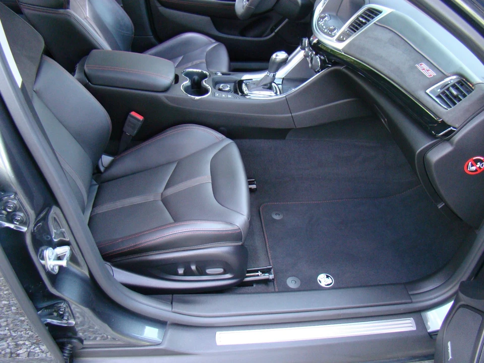 2017 Chevrolet SS - Image 25 of 31