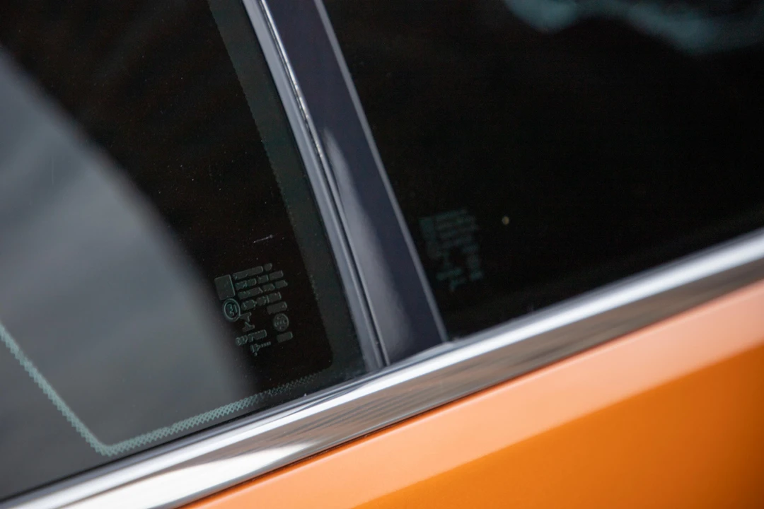 2017 Chevrolet SS - Image 15 of 31