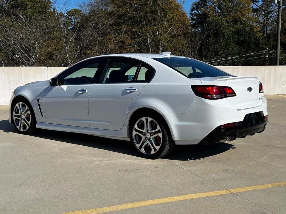 2017 Chevrolet SS - Image 8 of 31