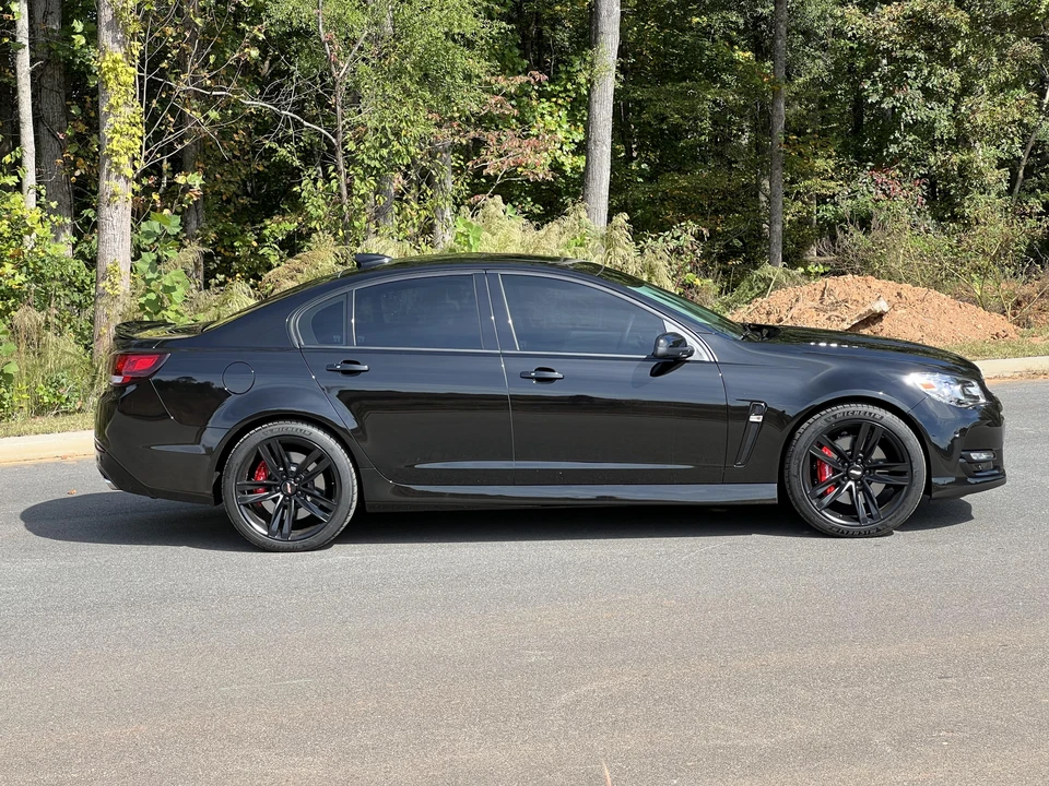 2017 Chevrolet SS - Image 8 of 31