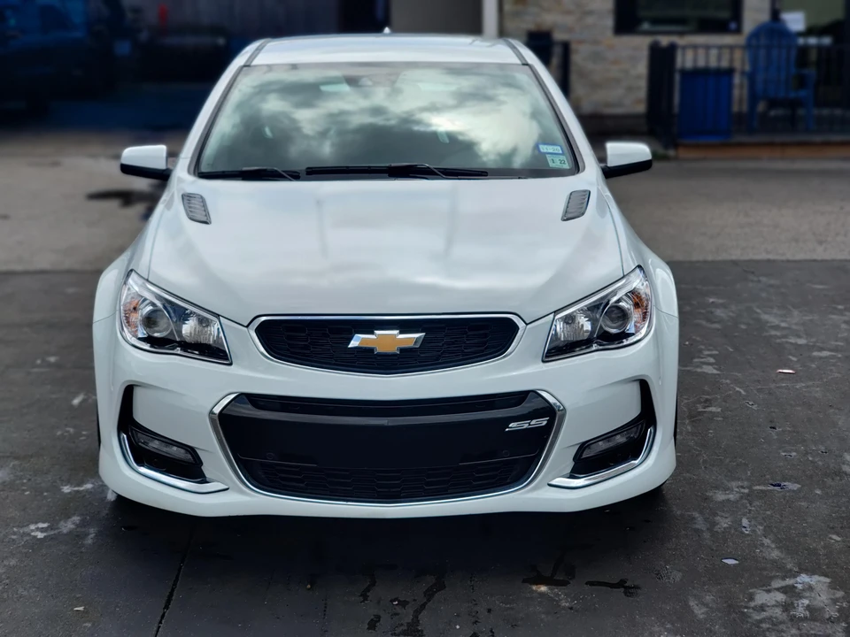 2017 Chevrolet SS - Image 2 of 11