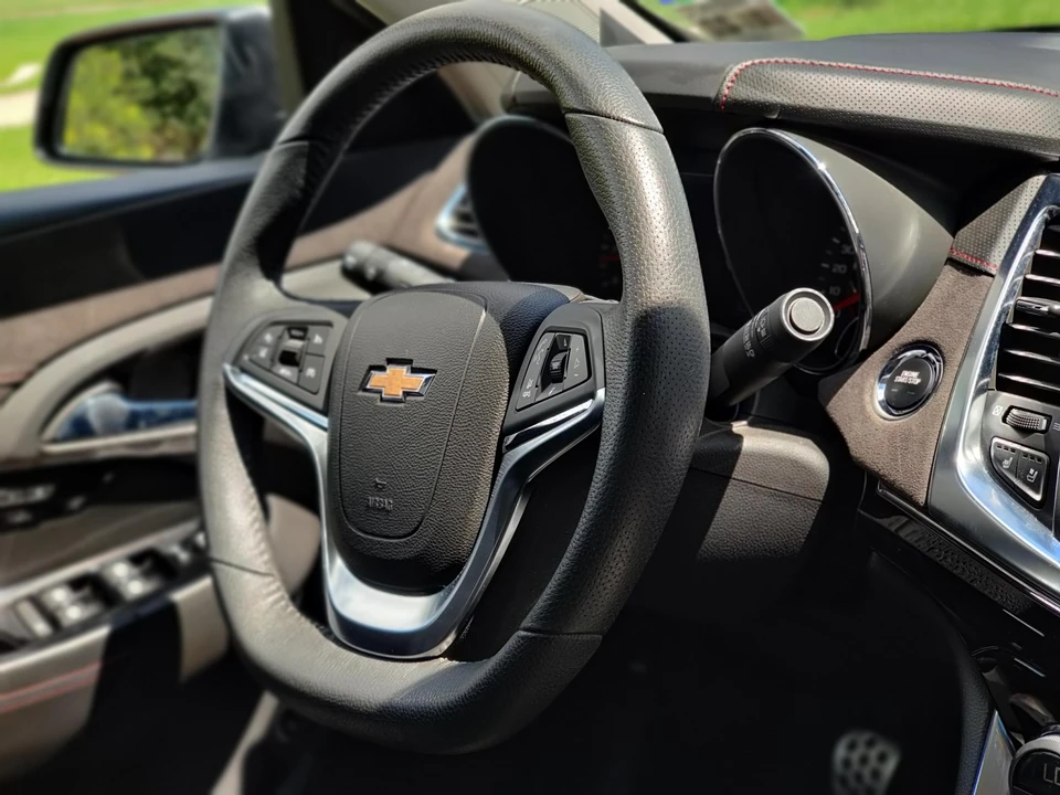 2017 Chevrolet SS - Image 9 of 11