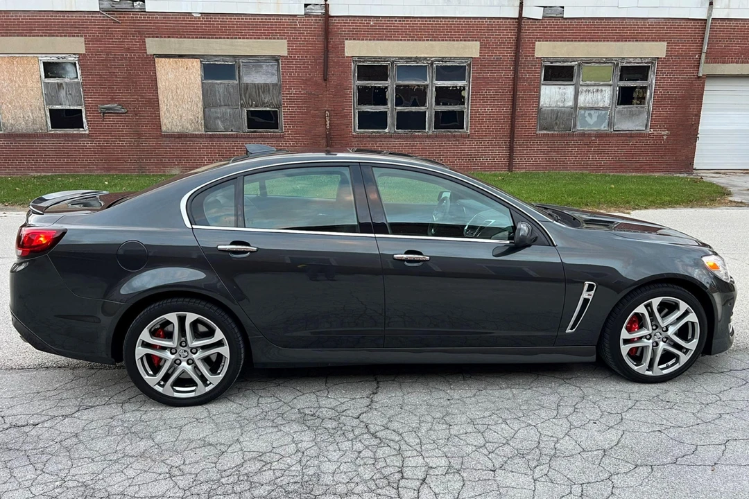 2017 Chevrolet SS - Image 14 of 31