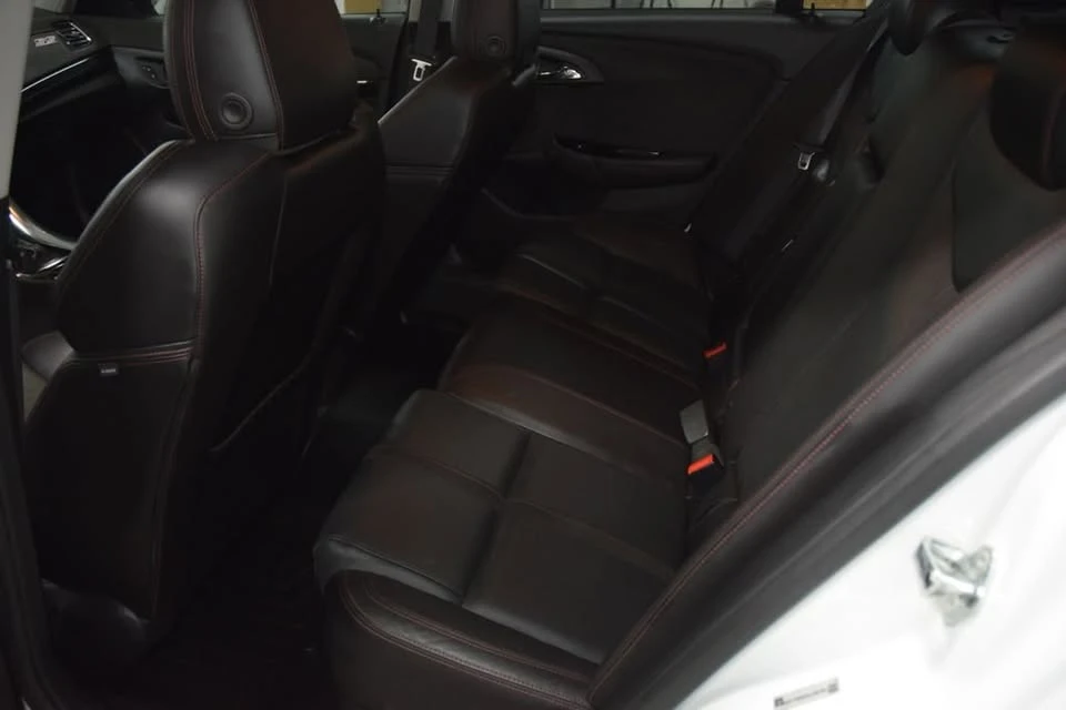 2017 Chevrolet SS - Image 14 of 18