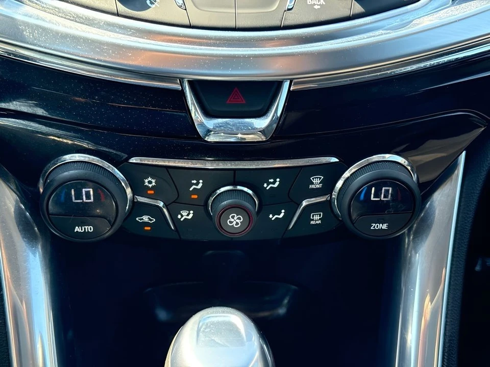 2017 Chevrolet SS - Image 11 of 25