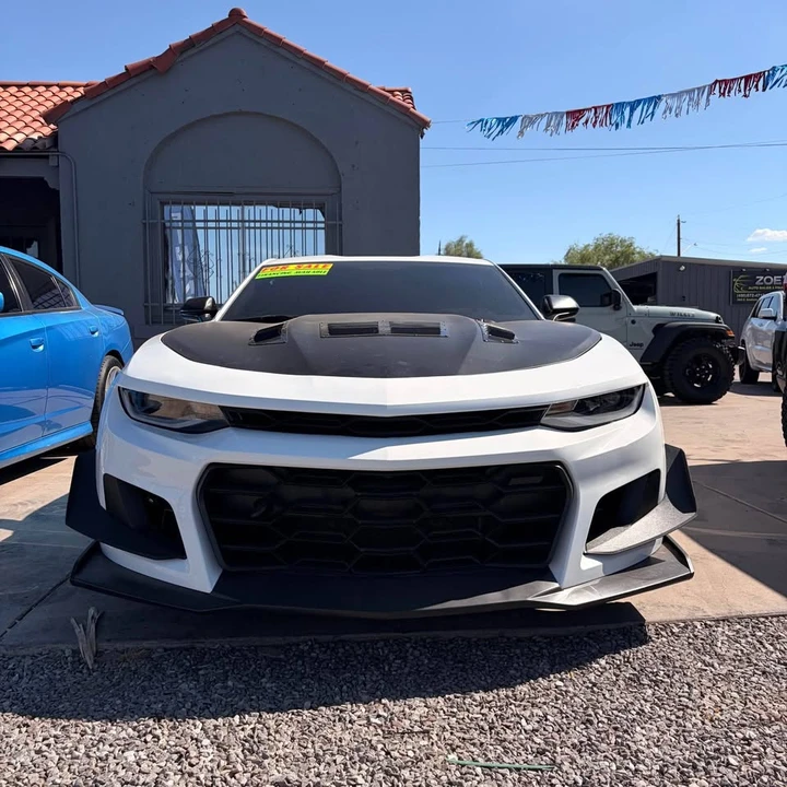 2017 Chevrolet SS - Image 2 of 7