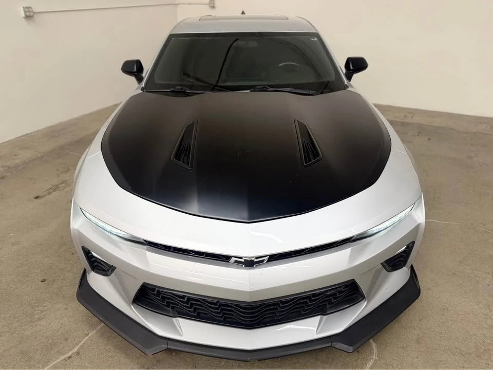 2017 Chevrolet SS - Image 2 of 16