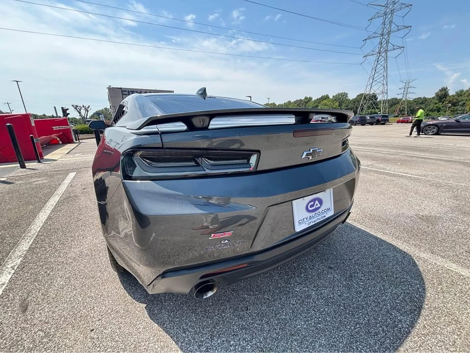 2017 Chevrolet SS - Image 5 of 7