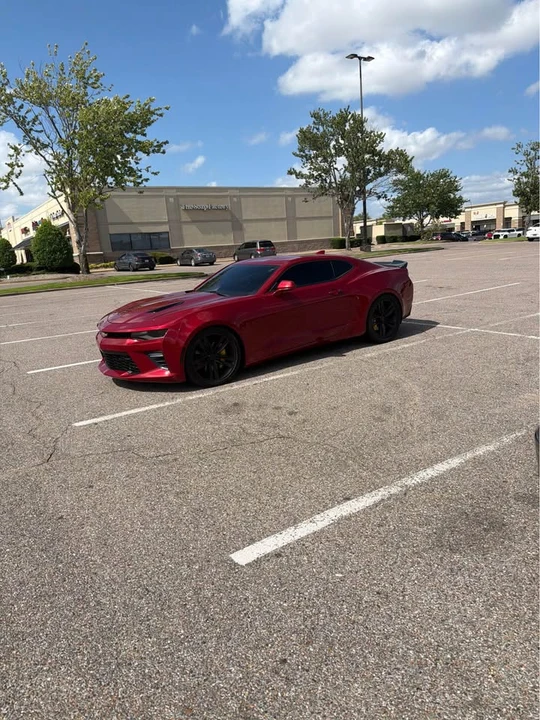 2017 Chevrolet SS - Image 2 of 4