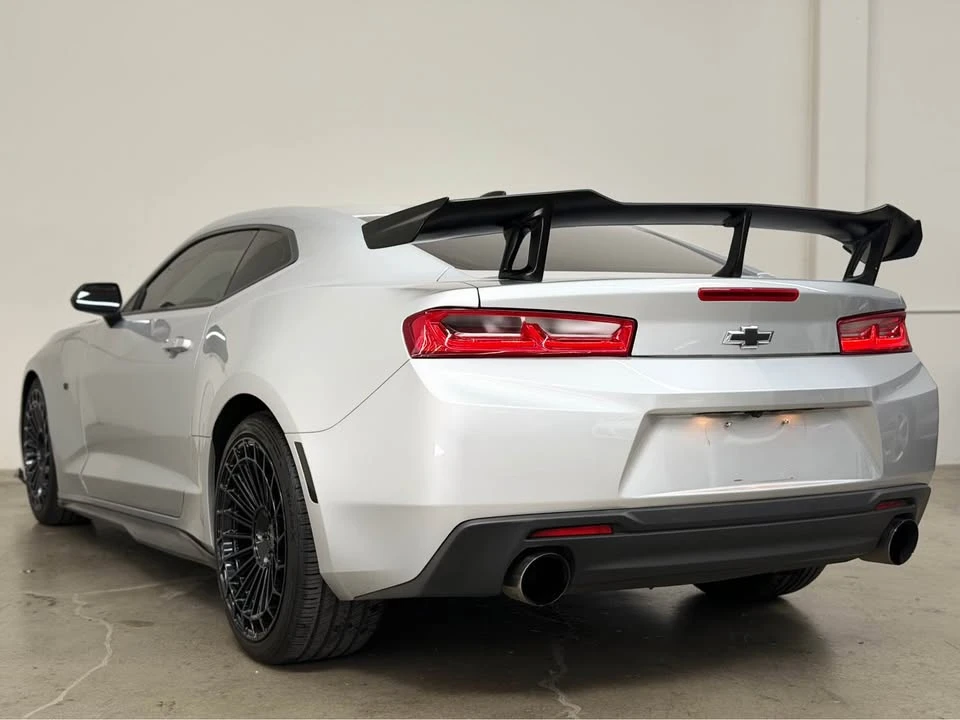 2017 Chevrolet SS - Image 5 of 16