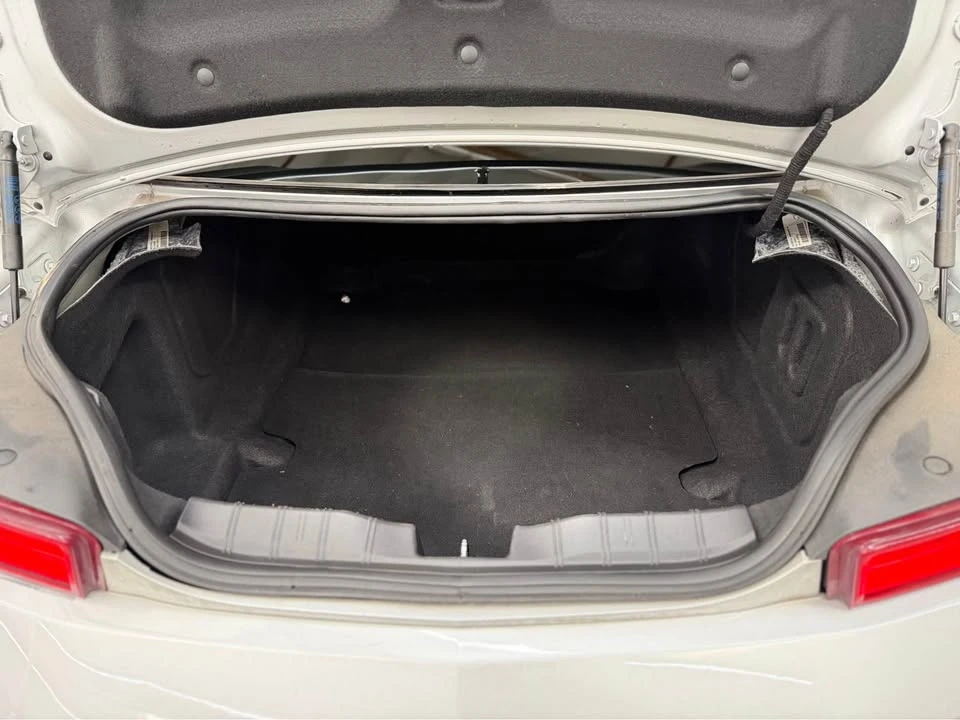 2017 Chevrolet SS - Image 15 of 16