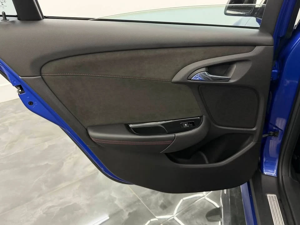 2017 Chevrolet SS - Image 14 of 20