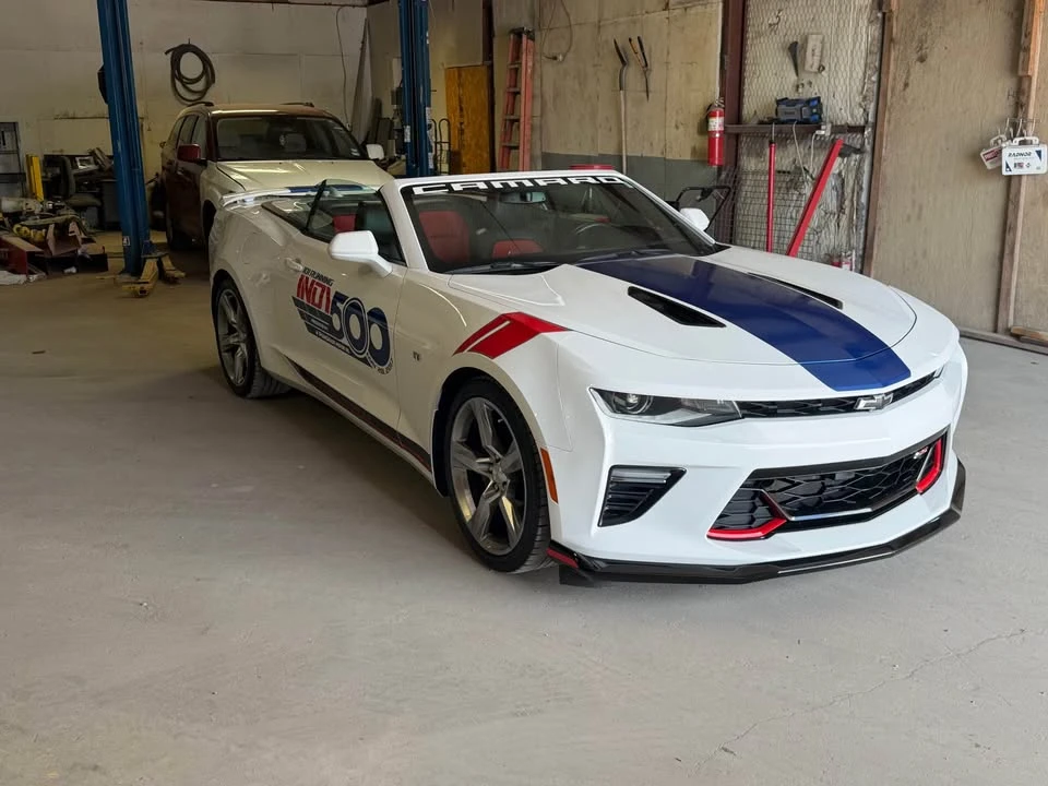 2017 Chevrolet SS - Image 2 of 15