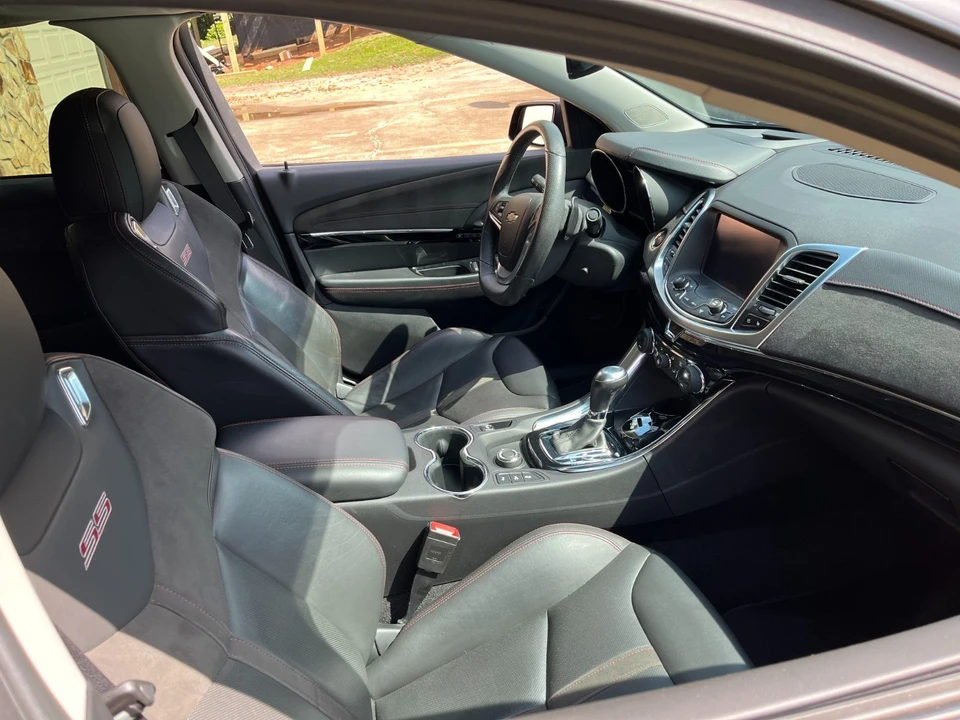 2017 Chevrolet SS - Image 7 of 16