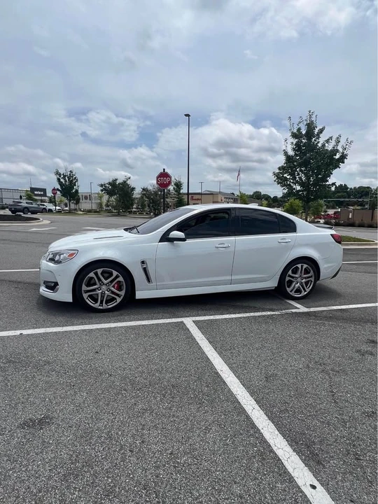 2017 Chevrolet SS - Image 2 of 12