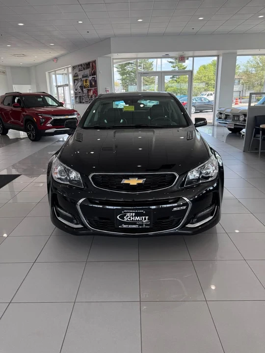 2017 Chevrolet SS - Image 2 of 13