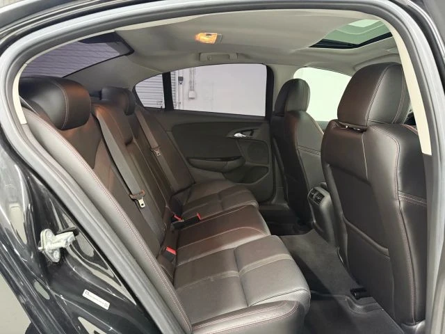 2017 Chevrolet SS - Image 17 of 31