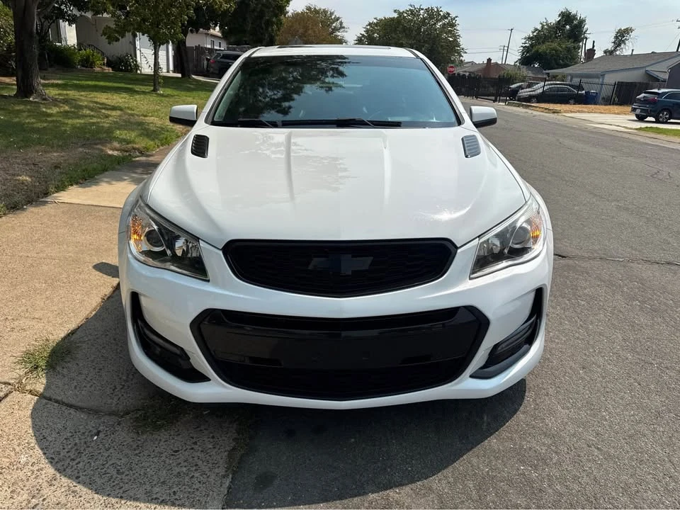2017 Chevrolet SS - Image 2 of 17