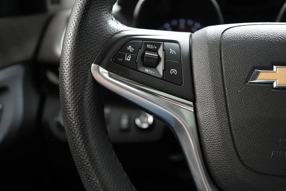 2017 Chevrolet SS - Image 8 of 20