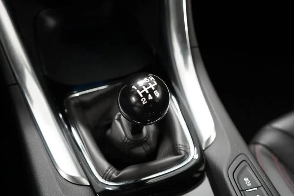 2017 Chevrolet SS - Image 16 of 20