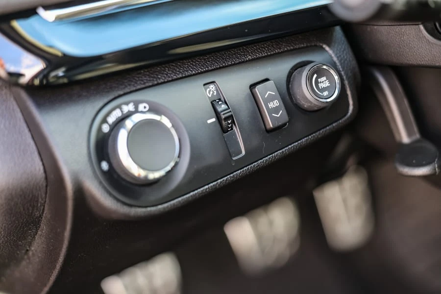 2017 Chevrolet SS - Image 21 of 31