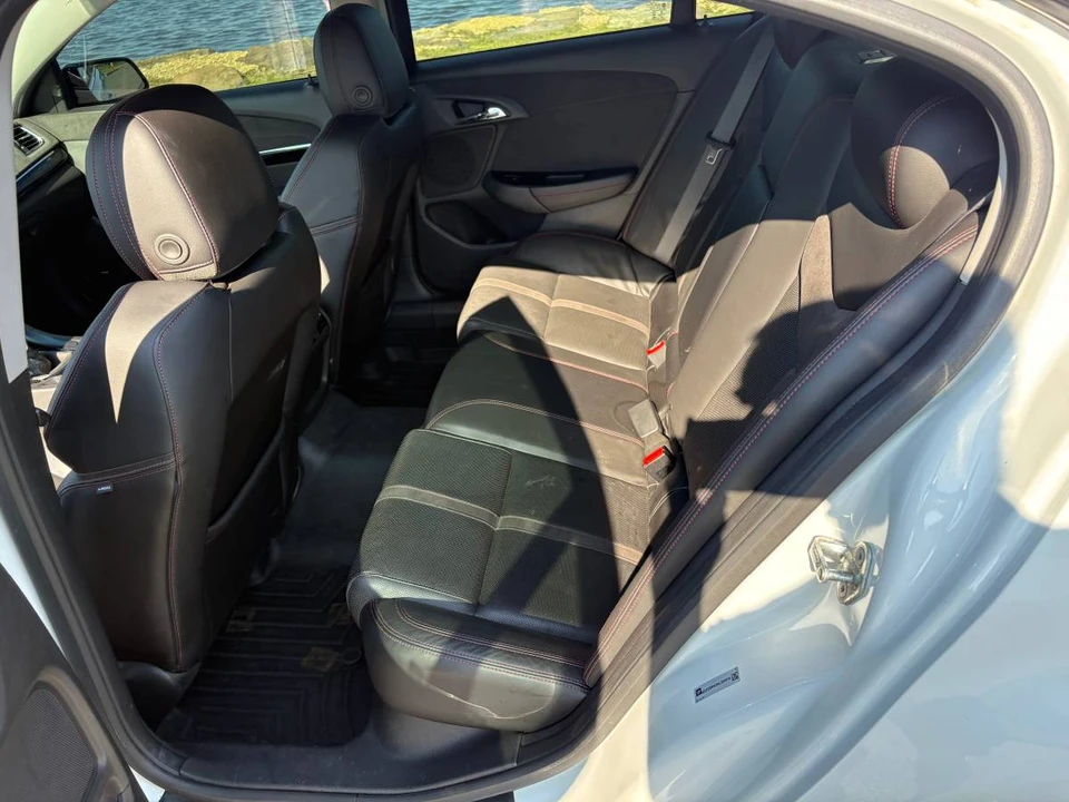 2017 Chevrolet SS - Image 12 of 14