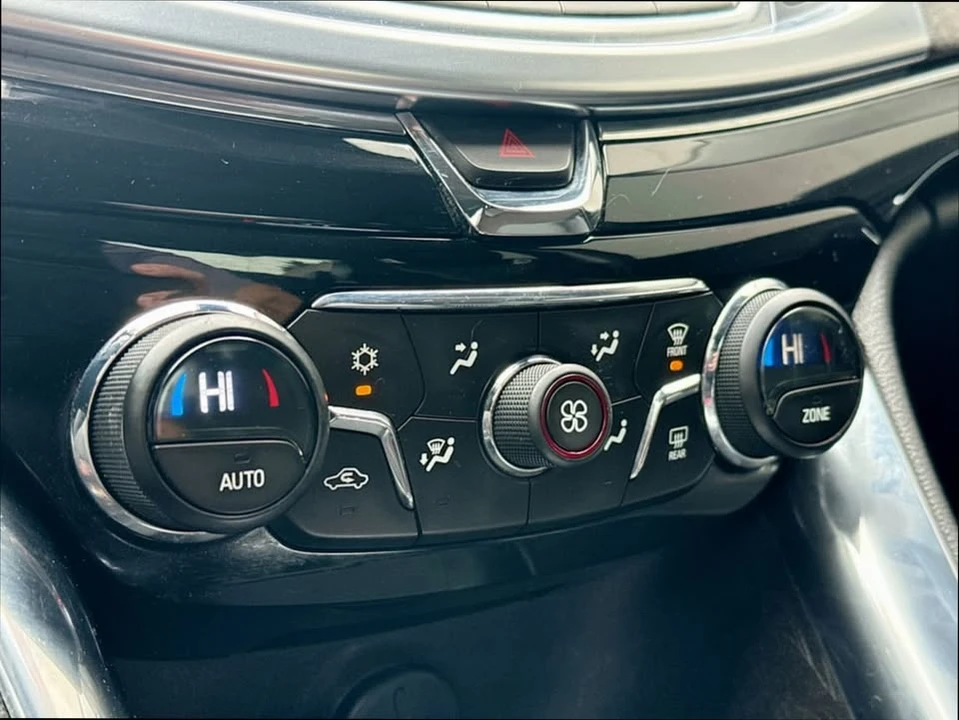 2017 Chevrolet SS - Image 15 of 18